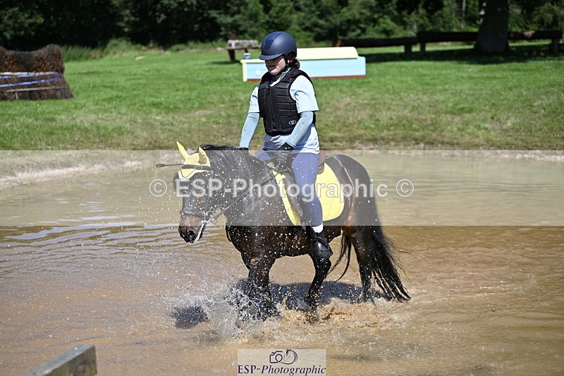 240728B-112153-00975 - Theo's Group XC