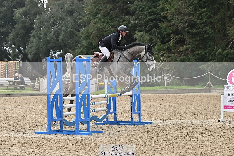 250321A-141609-01120 - Cls 5 British Novice and 90cm Open