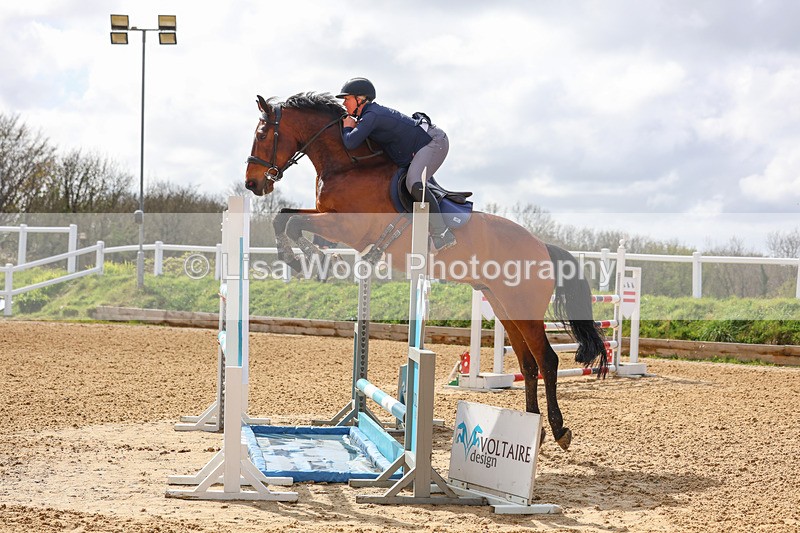 3E7A2220 - Class 8: Senior Foxhunter/1.20 open