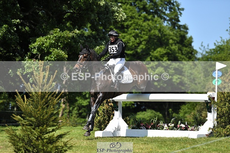 230527-151549-10615 - 353-THE_RIPPER-Bundy_Philpott-XC