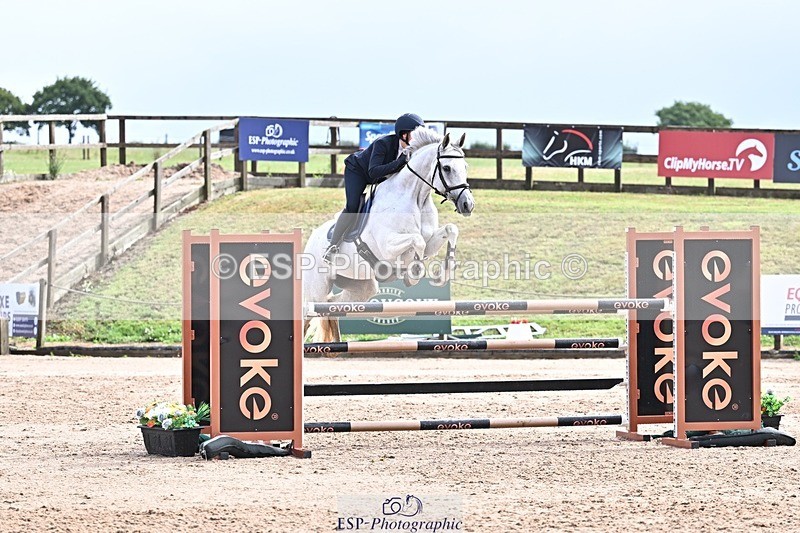 250731-103425-00395 - Cls 02 Snr Fox 1st Rnd