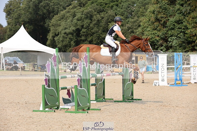 250816A-152049-02400 - Cls 8 Snr Newcomers