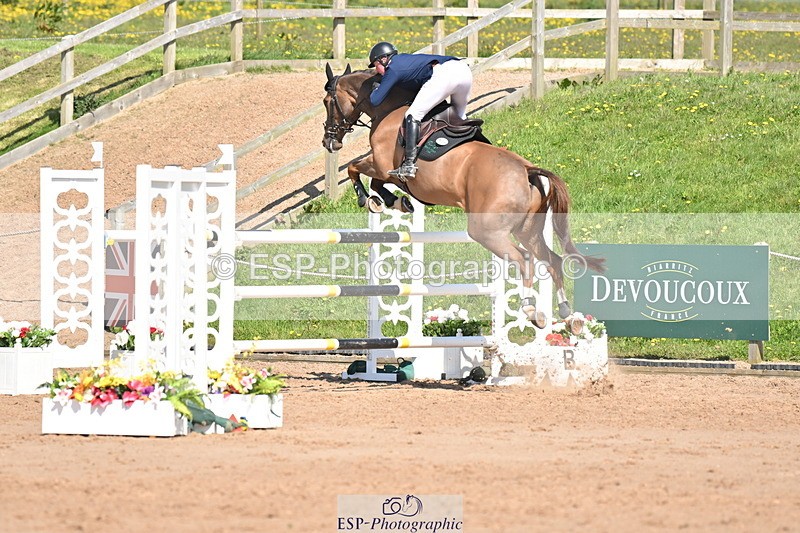 240420A-145103-11860 - Cls 7, 2 Star Medium Tour 1.35m