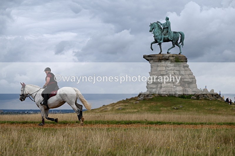 DSC_5083 - Time at Statue 11:10 to 11:42