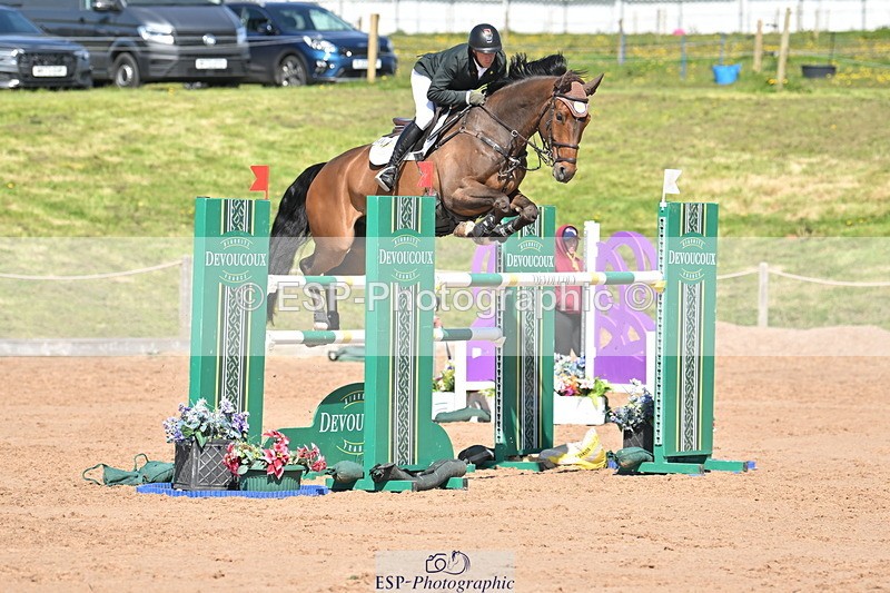 240420A-145656-11901 - Cls 7, 2 Star Medium Tour 1.35m