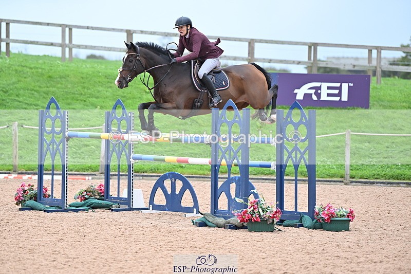 231013A-150729-02913 - Cls 9 Foxhunter & 1.20m Open