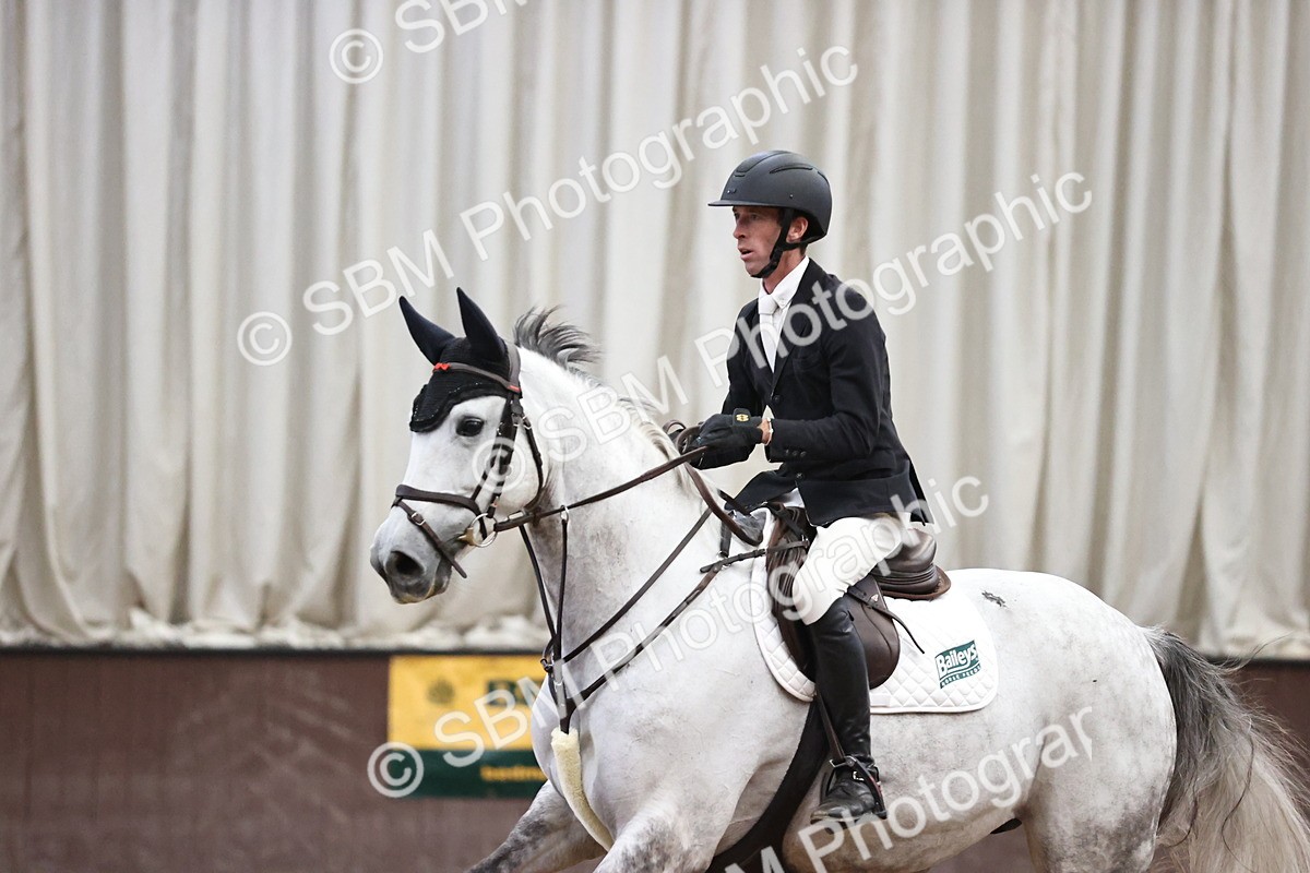 SBM_003663 - Class 12 - Senior Foxhunter 1.20m