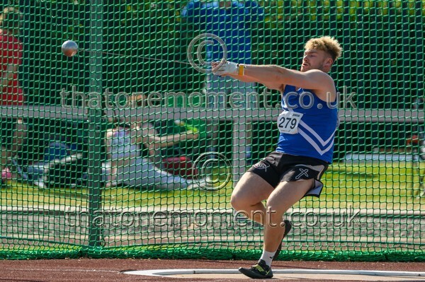 Age25SUN-927926 - Field Male