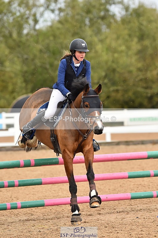 231028A-121156-01053 - Cls 3 Discovery & 90cm Open