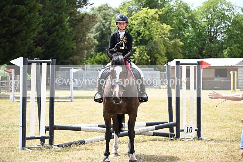 WJ6_5536 - Class 12 Minimus Jumping 45cm