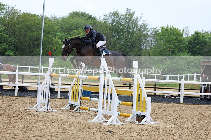 3E7A7549 - Class 9: Senior 1.30m open