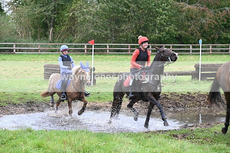 WJ6_6727 - Time at Photographer 13:06 to 13:23