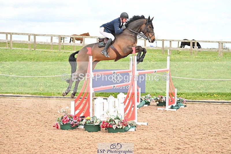 240418A-152053-04660 - Cls 9, 2 Star Big Tour 1.40m