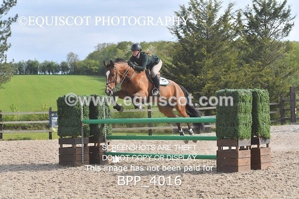 BPP_4016 - CLASS 9 - FRI - Senior Newcomers/ 1.10m Open