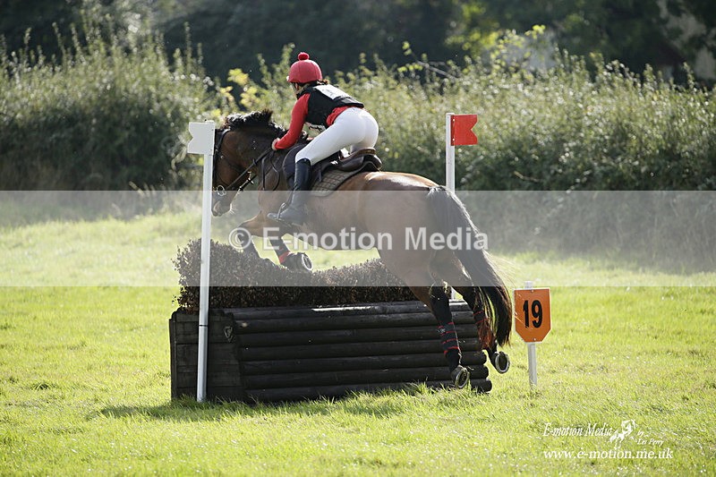  WWHT 171021 3152 - Intermediate (0.90m)  17/10/21