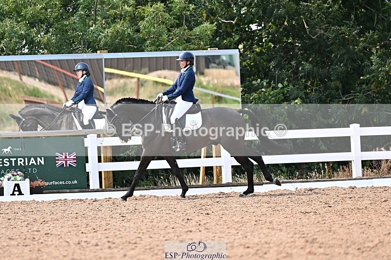 250816-144153-05443 - 144-Hayley.JamesKingstone-W