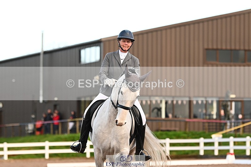 240218A-105820-06248 - 133-Katharine.Lewis-SLS.Maurits