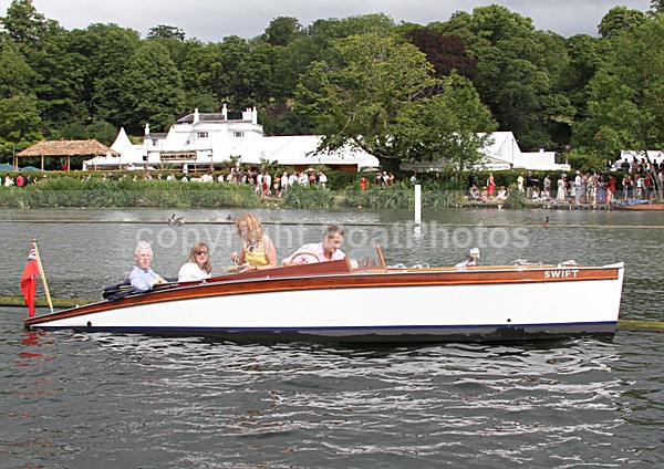 100702 HENLEY REGATTA SWIFT IMG_9707 - HENLEY REGATTA - FRIDAY 2nd JULY 2010