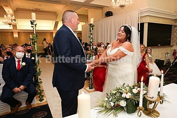 196 - Eric Rooney and Philomena Furey Castle Arch Hotel