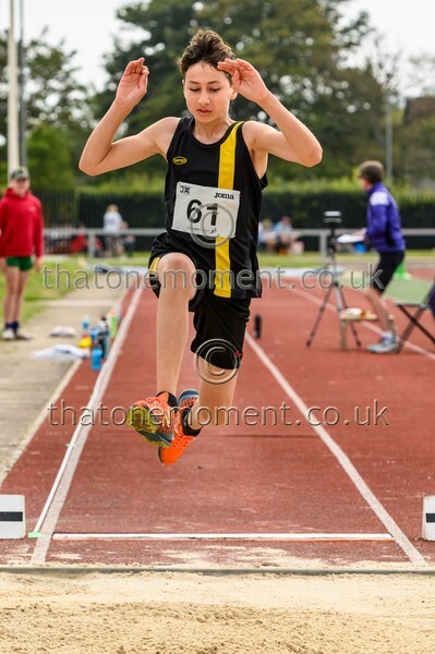 Age25SUN-919979 - Field Male