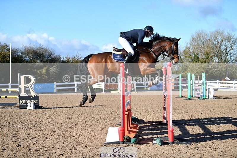 231110A-134348-00655 - Cls 5 Newcomers & 1.10m Open