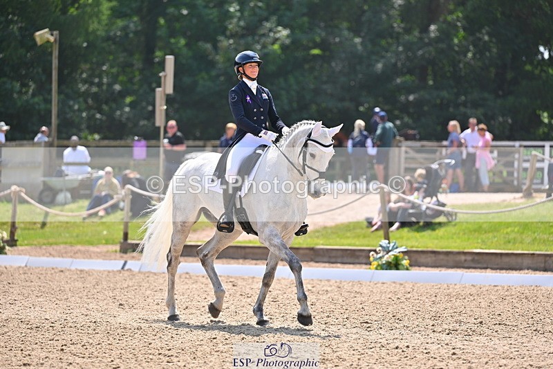 250523A-144022-07633 - A-051-Jemima.Howden-VAN.KAUNITZ