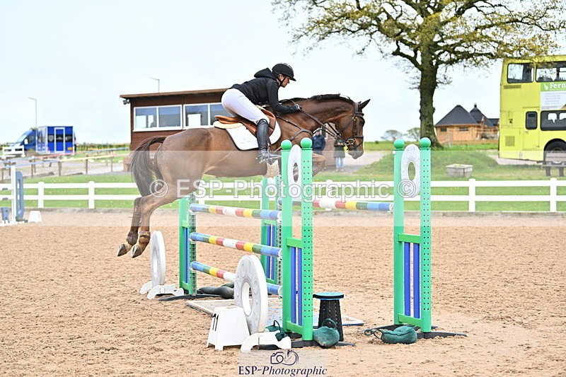 240501A-142103-01030 - Cls 8 Snr Foxhunter and 1.20m Open