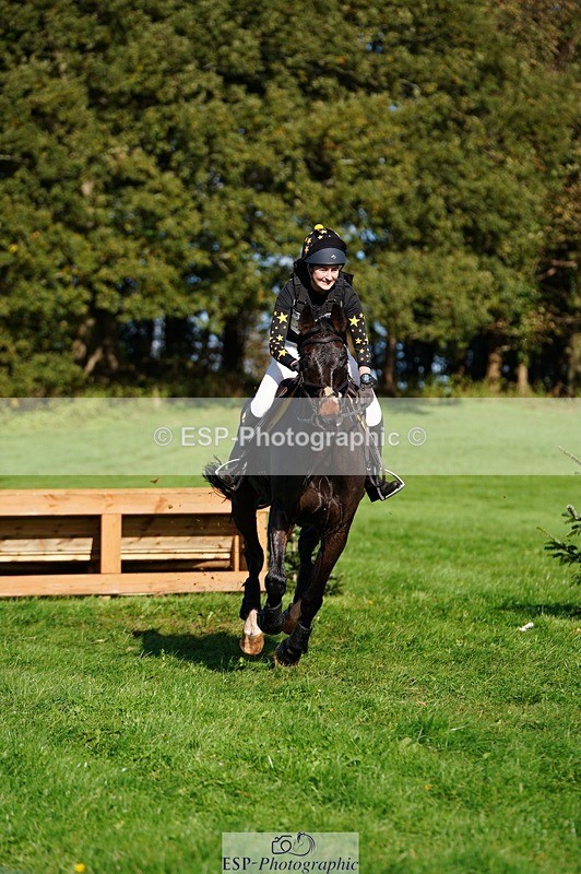 241026-112244-12101 - 377-Bethany.Hull-CARRICK.DIAMOND.OLIVER