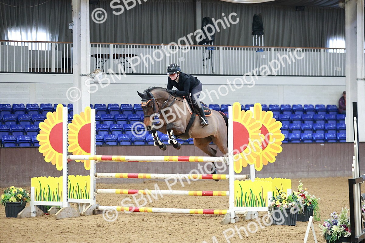 SBM_000664 - Class 4 - Senior Newcomers - 1.10m