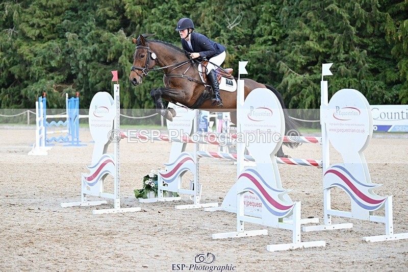 231022-131552-26986 - 352-GREANNANSTOWN.QUARRYMAN.GIRL-Grace.Taylor-SJ