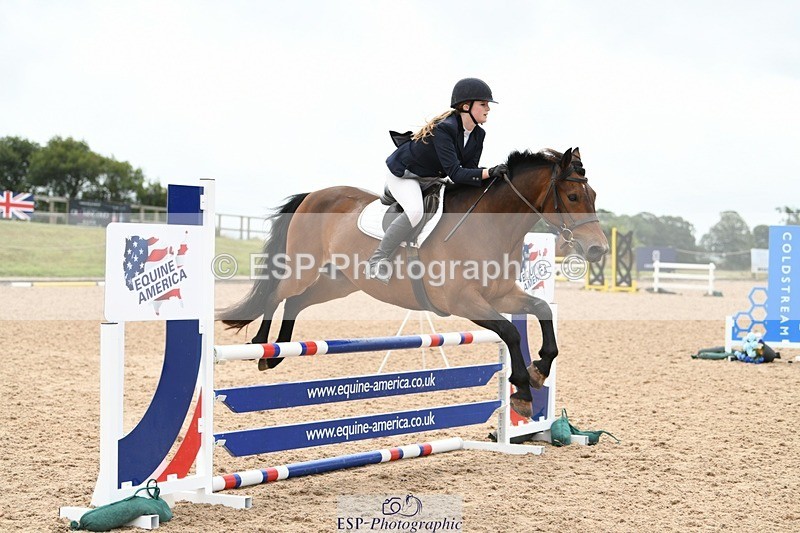 250807-111345-00521 - 90cm Round 1