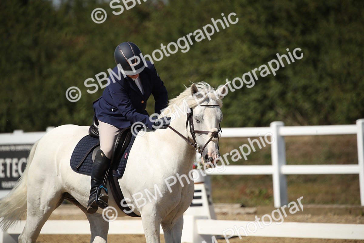 SBM_005812 - Class 11 - Novice 5 - 13.19-14.22