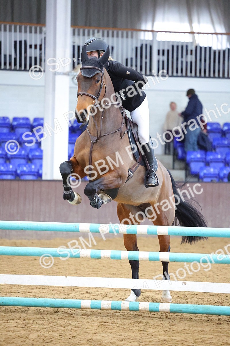 SBM_009645 - Class 20 - Senior British Novice/ 90cm Open - First Round (0.90m)
