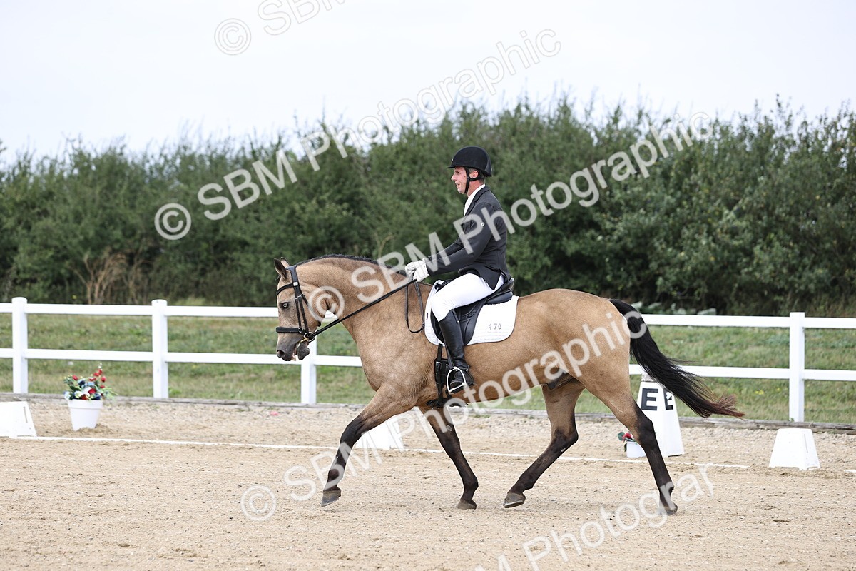 SBM_017449 - Class 14 - Novice 23 - 13.52-14.55