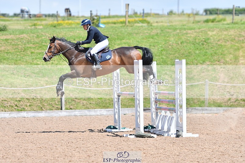 240609A-130845-05517 - Cls 18 Snr Newcomers and 1.10m Open