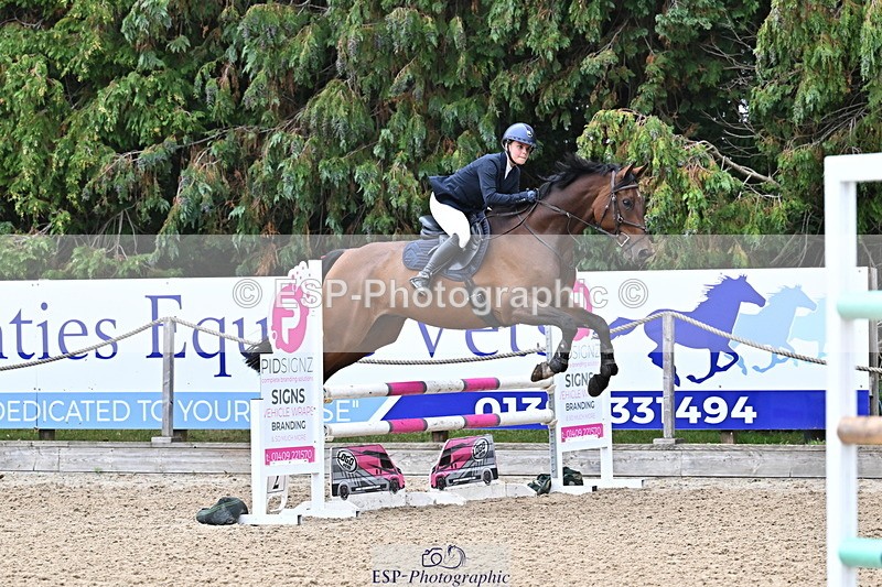 250830A-124301-06062 - Cls 22 95cm Amateur Quali