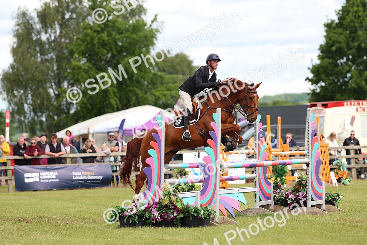 SBM_13745 - Class 206 - Senior Newcomers - 1.10m Open