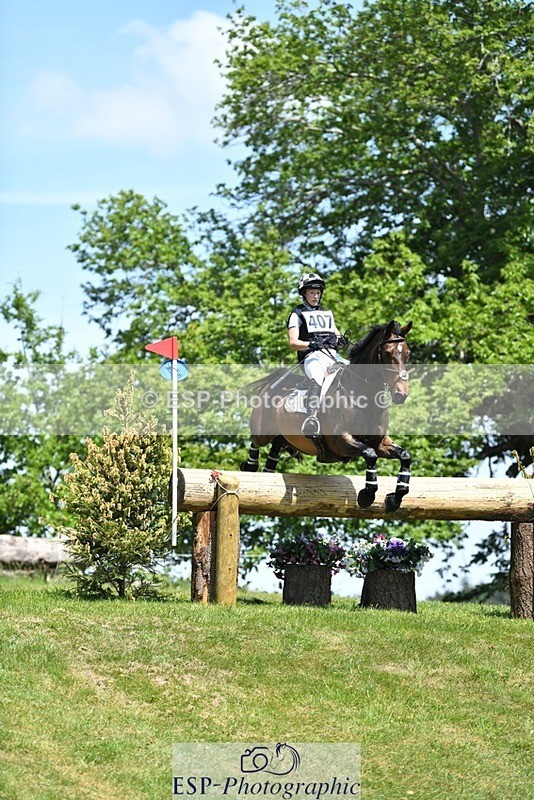 230528-112359-16437 - 407-KING_OF_THE_SWINGERS-Louise_Bradley-XC