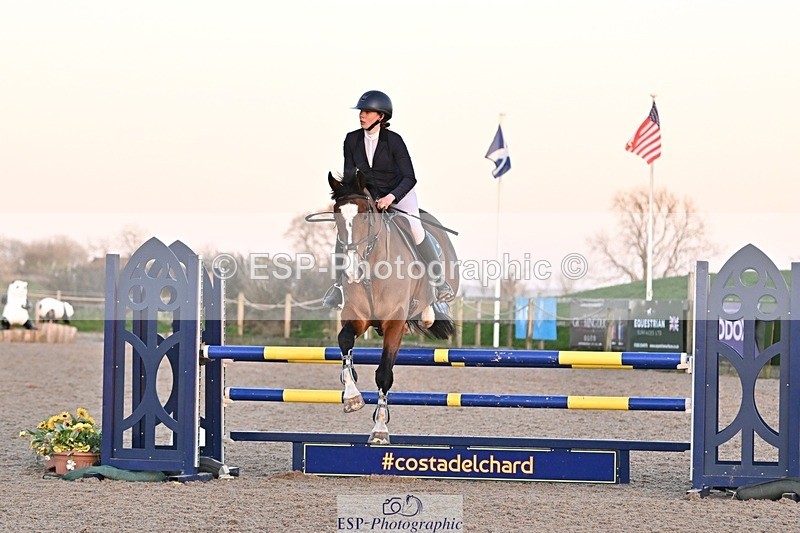 250401-193410-01055 - 100cm Cl;asses