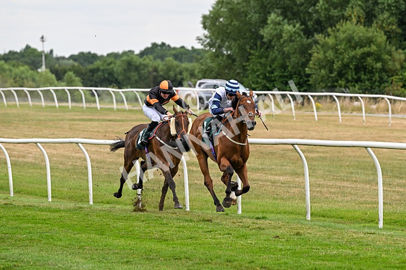 220726-Race 5-Explode-9997 - Race 5 16.12pm Sky Bet Go-Racing-In-Yorkshire Summer Festival Handicap