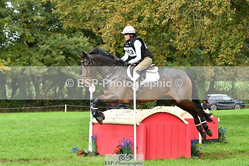 251025A-105202-17519 - D-362-Tanya.Viol