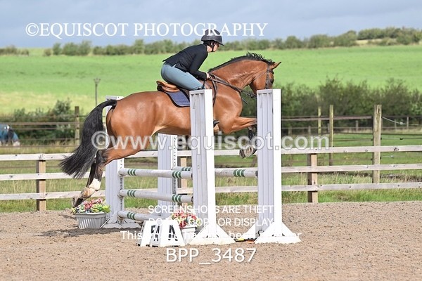 BPP_3487 - CLASS 36 SUN Senior British Novice/ 90cm Open
