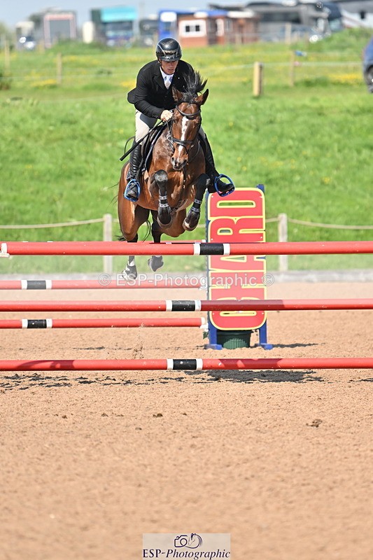 240512A-154944-19636 - Cls 51 Foxhunter