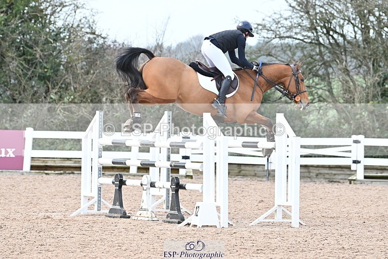 231208A-132619-00900 - Cls 6 Foxhunter & 1.20m Open