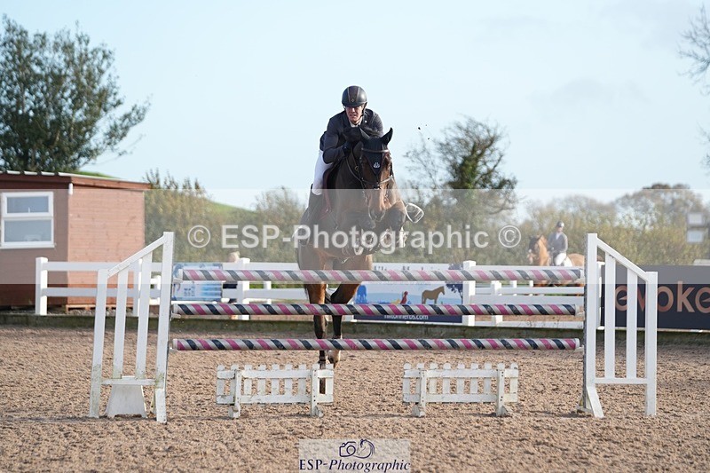 251108-143226-02870 - Cls 16 Snr 1.30m and 1.40m