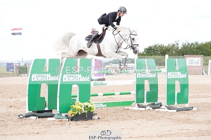 250801-104112-04779 - Cls 14 Snr Fox 1st Rnd