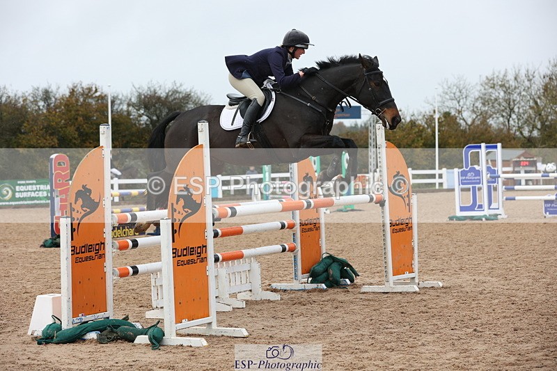 231112A-124027-04128 - Cls 19 Snr 1.05m Open