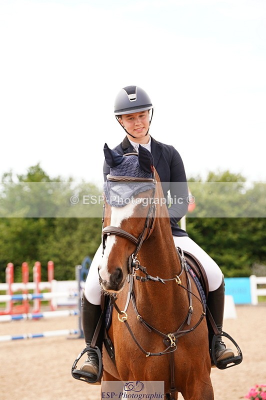 240803A-142716-08489 - Cls 38 1.05m Amateur Qualifier