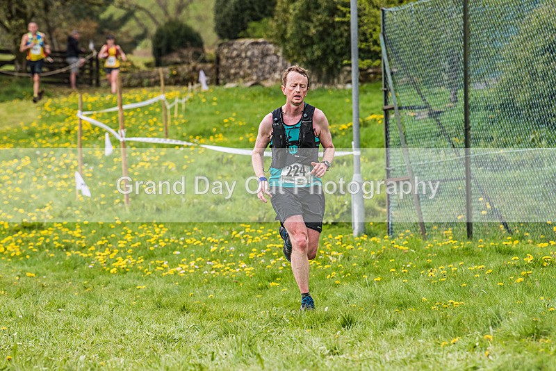 3 Peaks-2334 - The 3 Peaks Race - The Finish - Saturday 29th April 2023