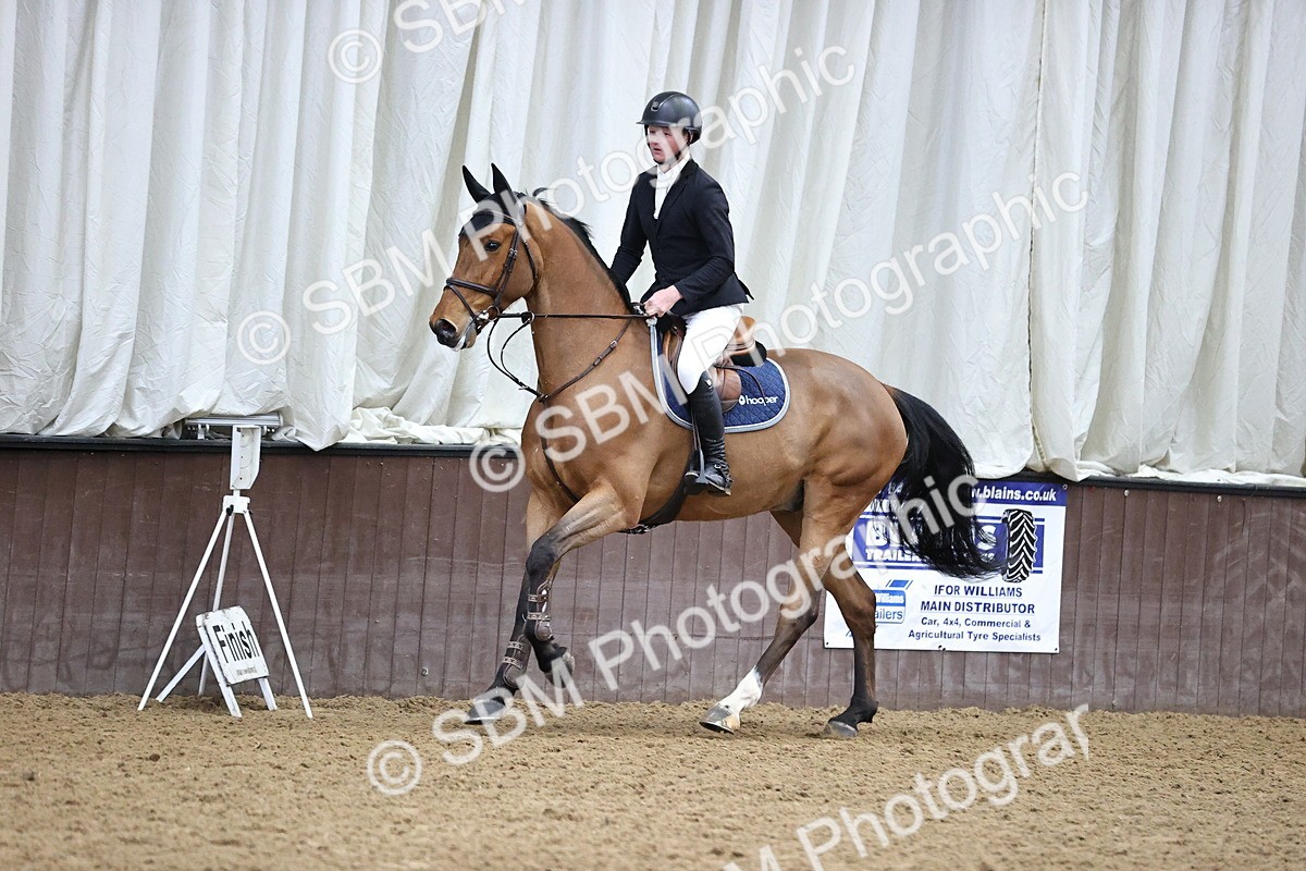 SBM_001908 - Class 4 - Senior Newcomers - 1.10m Open